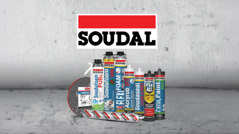 Soudal-logo met verschillende lijmen, kitten en purschuimen uit het assortiment.